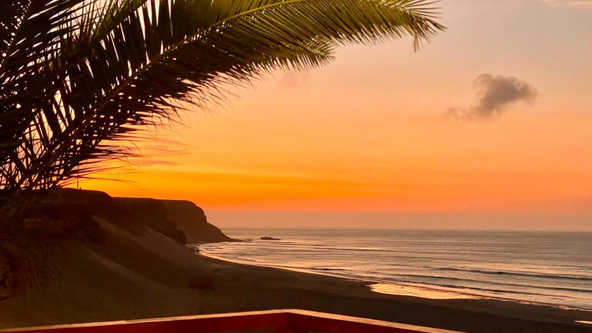 Hotel Family Surf Chicama Malabrigo Exterior foto